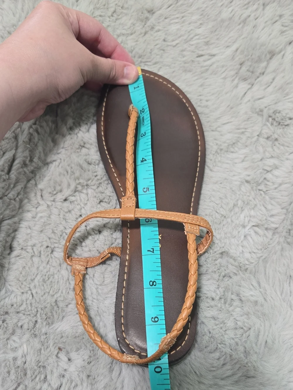 Prince & Fox braided brown and tan thong flat sandals size 7.5